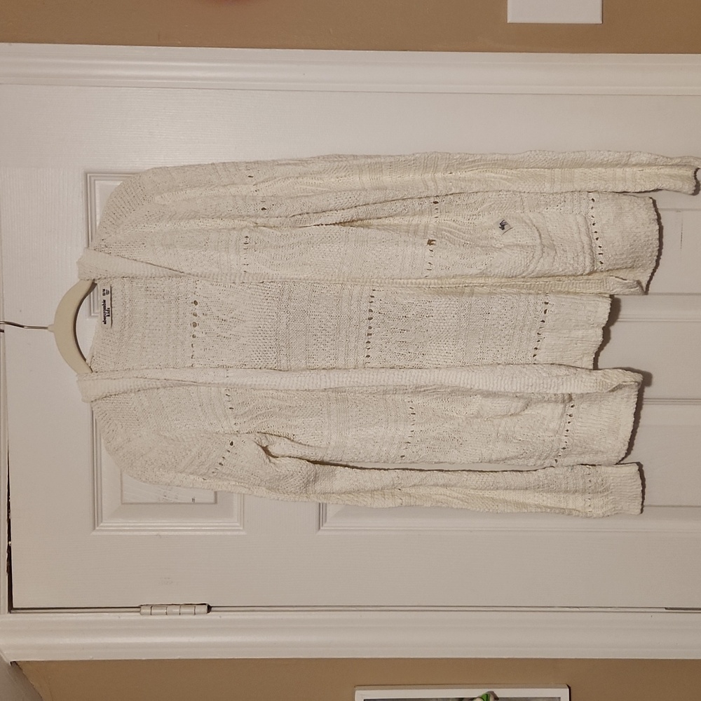 Abercrombie kids long hooded white sweater jacket with pockets